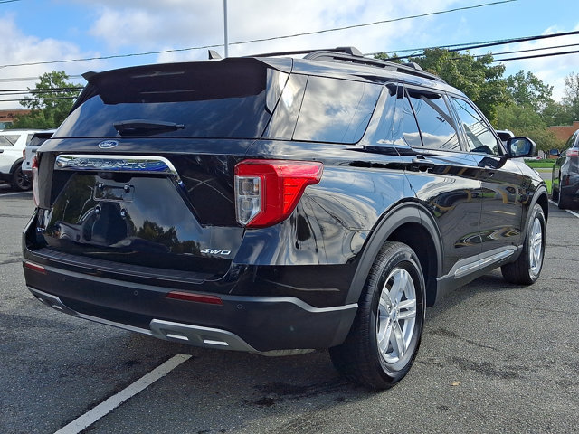Certified 2023 Ford Explorer XLT w/ Equipment Group 202A AWD/4WD image 10
