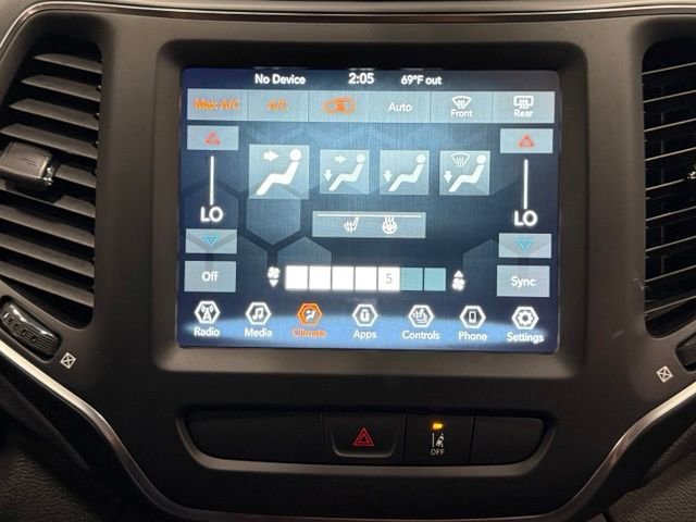 Used 2022 Jeep Cherokee Latitude Lux w/ Sun & Sound Group AWD/4WD image 27