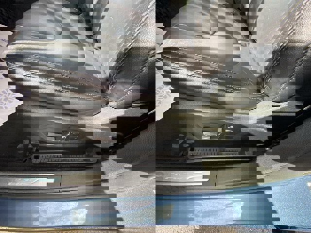 Certified 2018 Ford Edge Titanium image 11