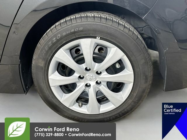 Used 2022 Toyota Corolla LE FWD image 32