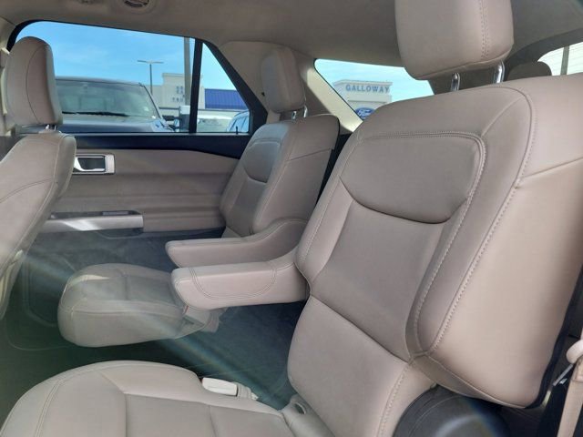 Certified 2023 Ford Explorer XLT w/ Equipment Group 202A image 16