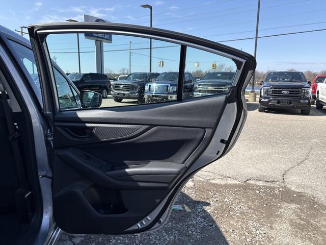 Used 2017 Subaru Impreza 2.0i AWD/4WD image 25