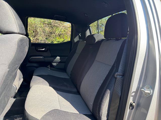 Used 2021 Toyota Tacoma TRD Off-Road w/ Technology Package AWD/4WD image 18