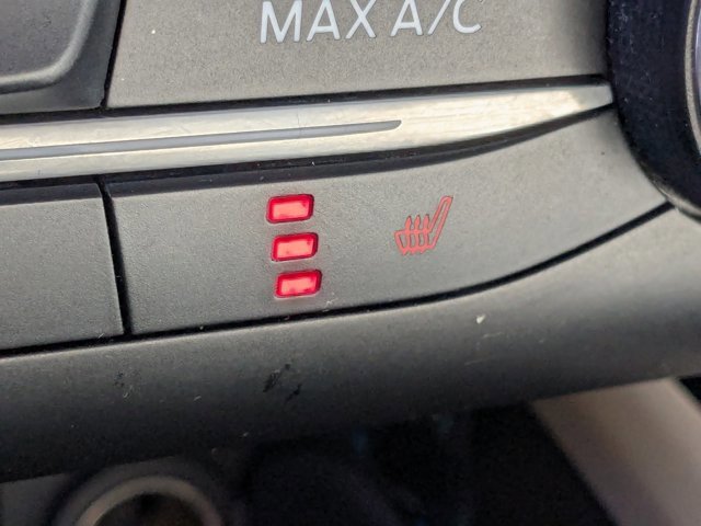 Certified 2020 Ford Escape SE image 24