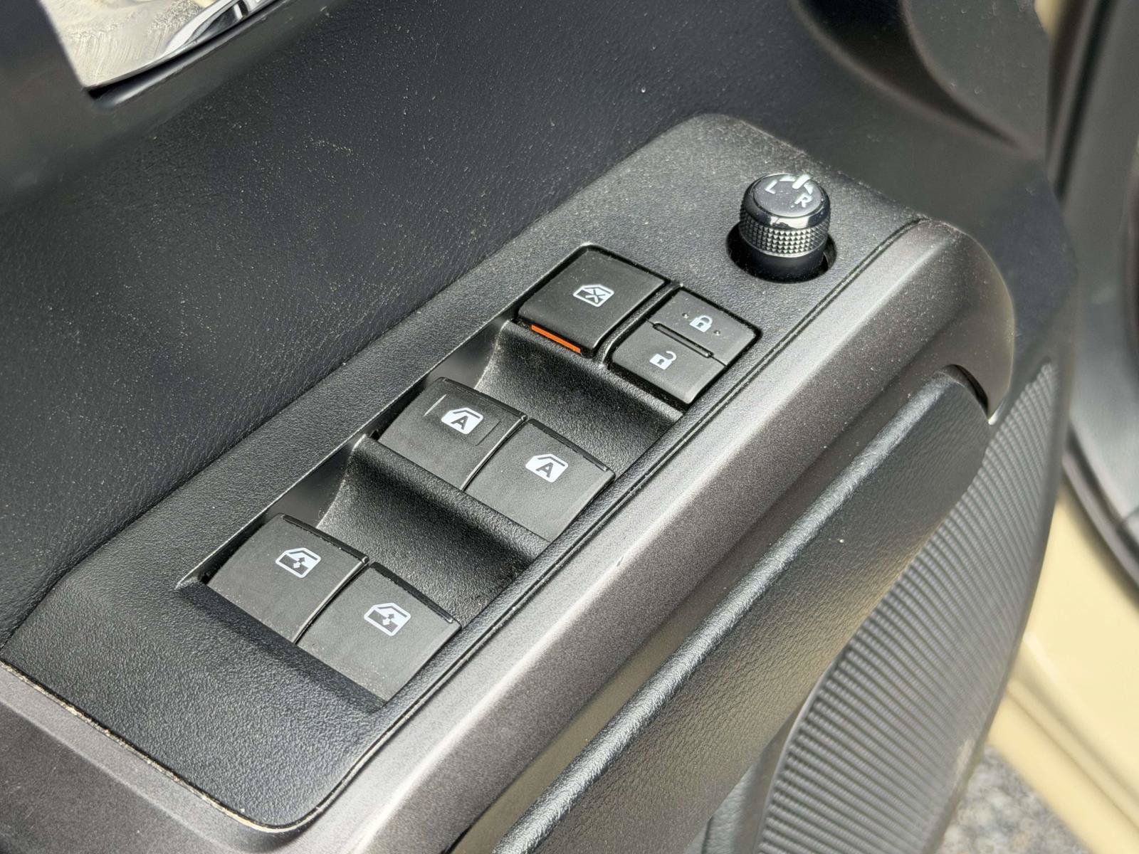 Used 2019 Toyota Tacoma TRD Off-Road RWD image 19