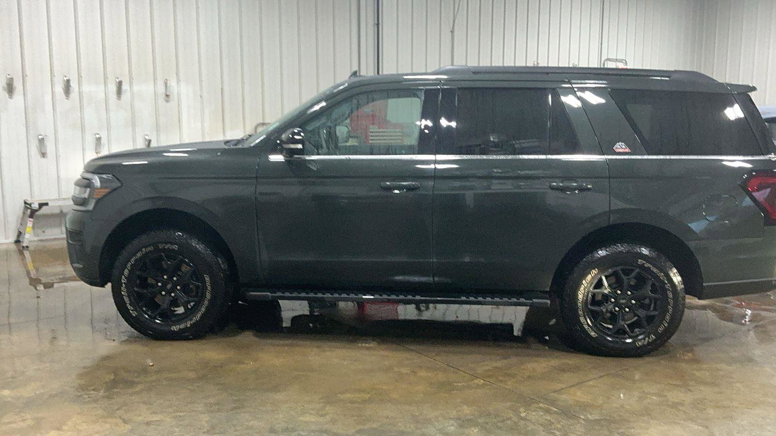 Certified 2022 Ford Expedition Timberline image 8