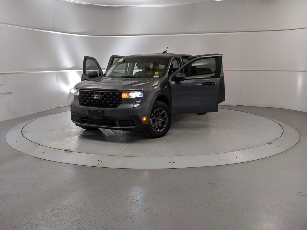 Certified 2025 Ford Maverick XLT image 12