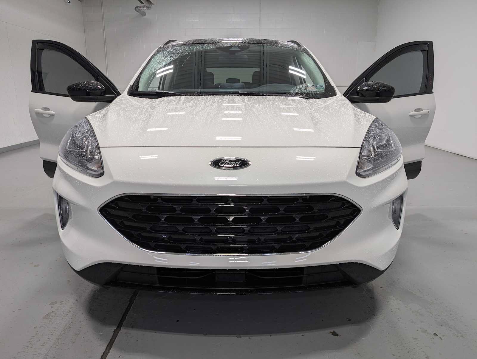 Certified 2021 Ford Escape SEL w/ SEL Stealth AWD Package image 15
