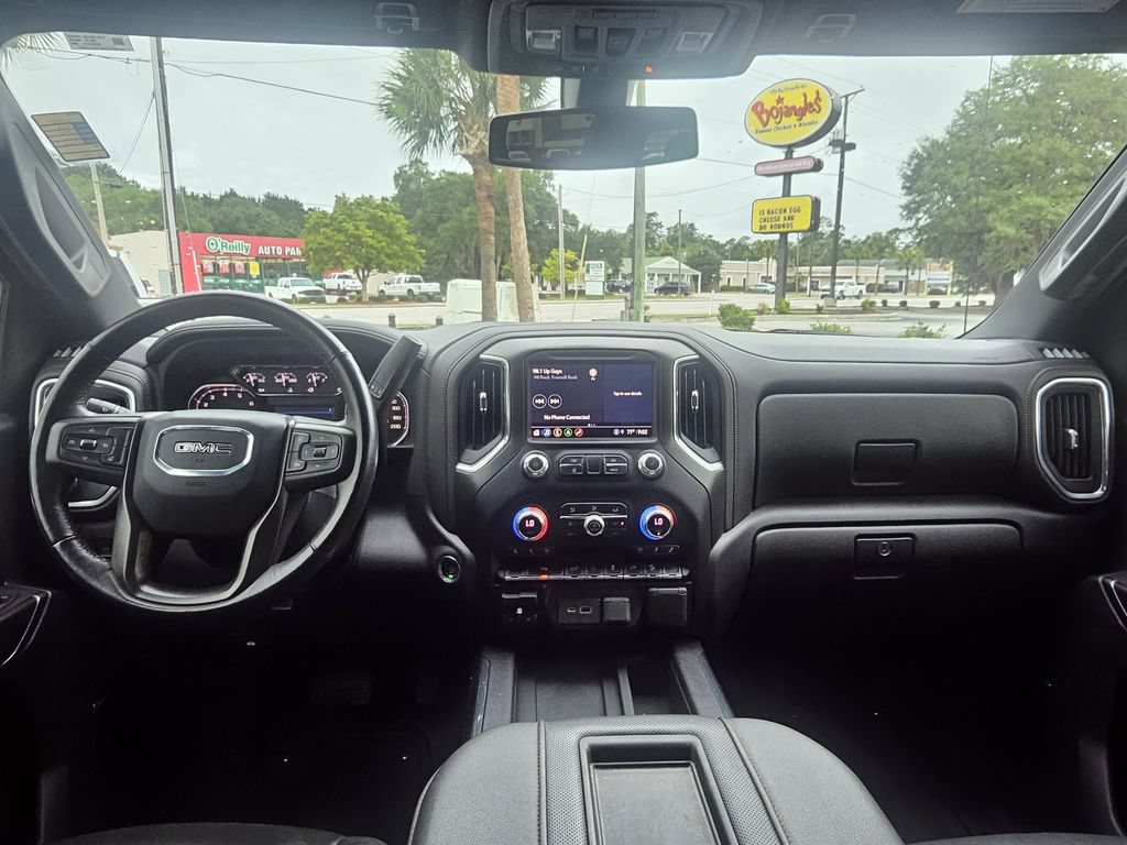 Used 2022 GMC Sierra 1500 AT4 w/ AT4 Preferred Package AWD/4WD image 5