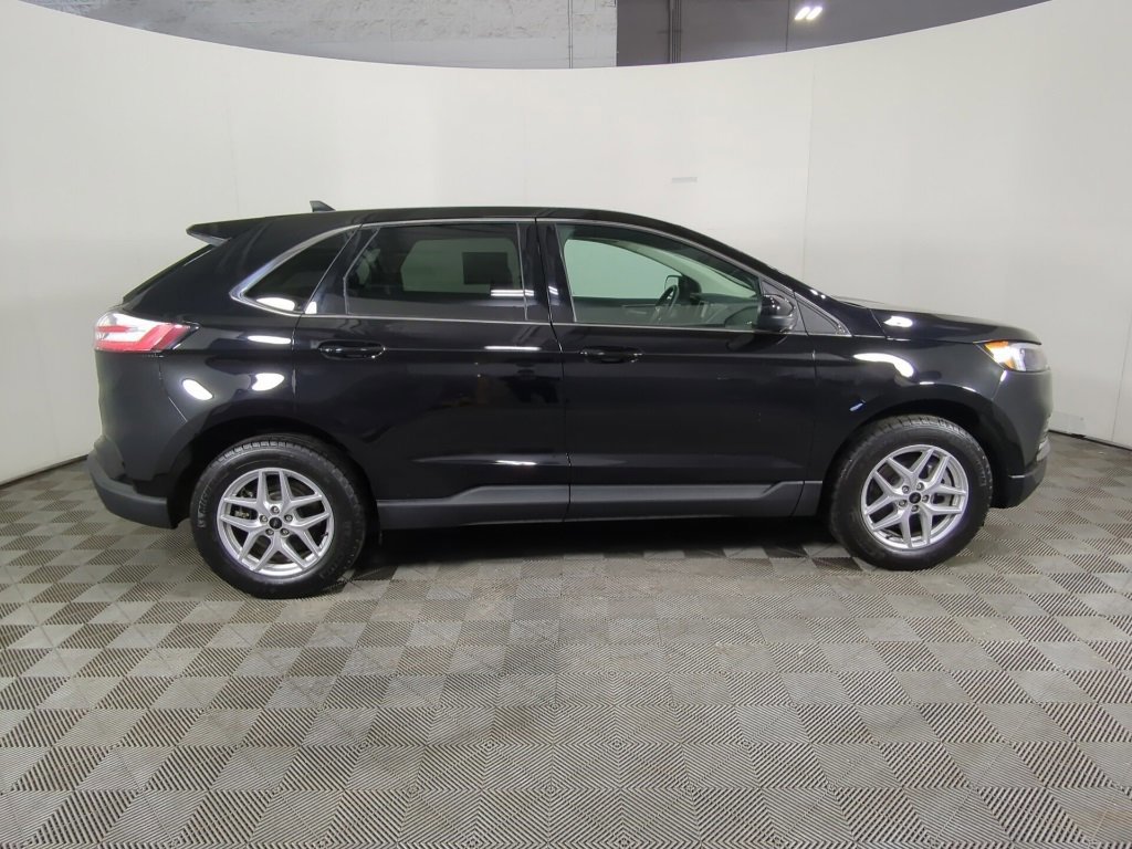 Certified 2024 Ford Edge SEL image 7