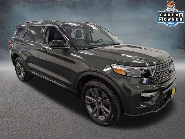 Certified 2023 Ford Explorer XLT w/ Equipment Group 202A AWD/4WD image 3