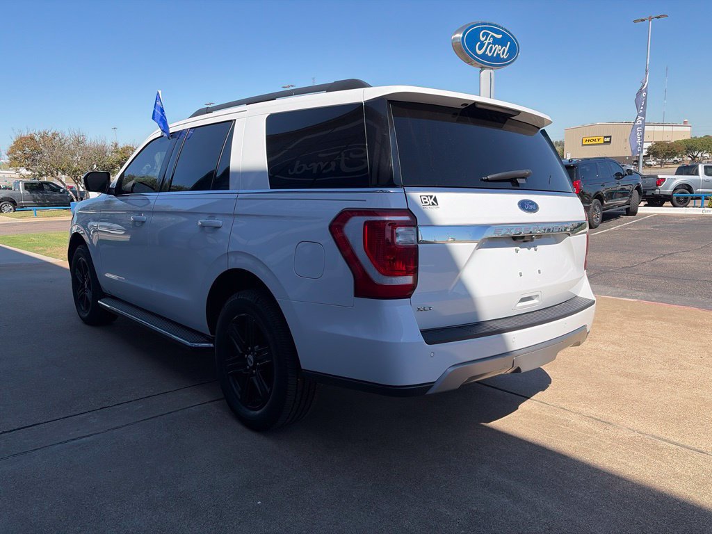 Certified 2021 Ford Expedition XLT RWD image 5