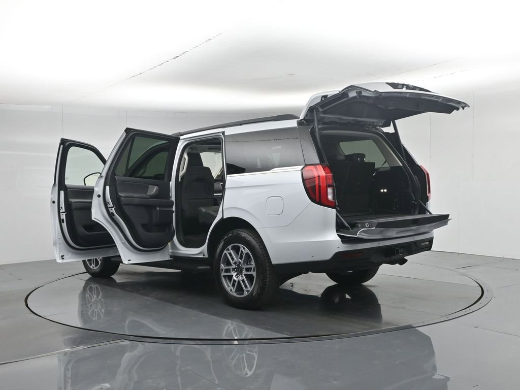 Certified 2025 Ford Expedition Active AWD/4WD image 41