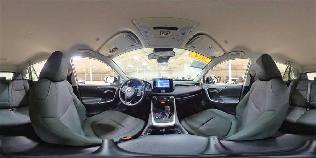 Used 2024 Toyota RAV4 XLE image 30