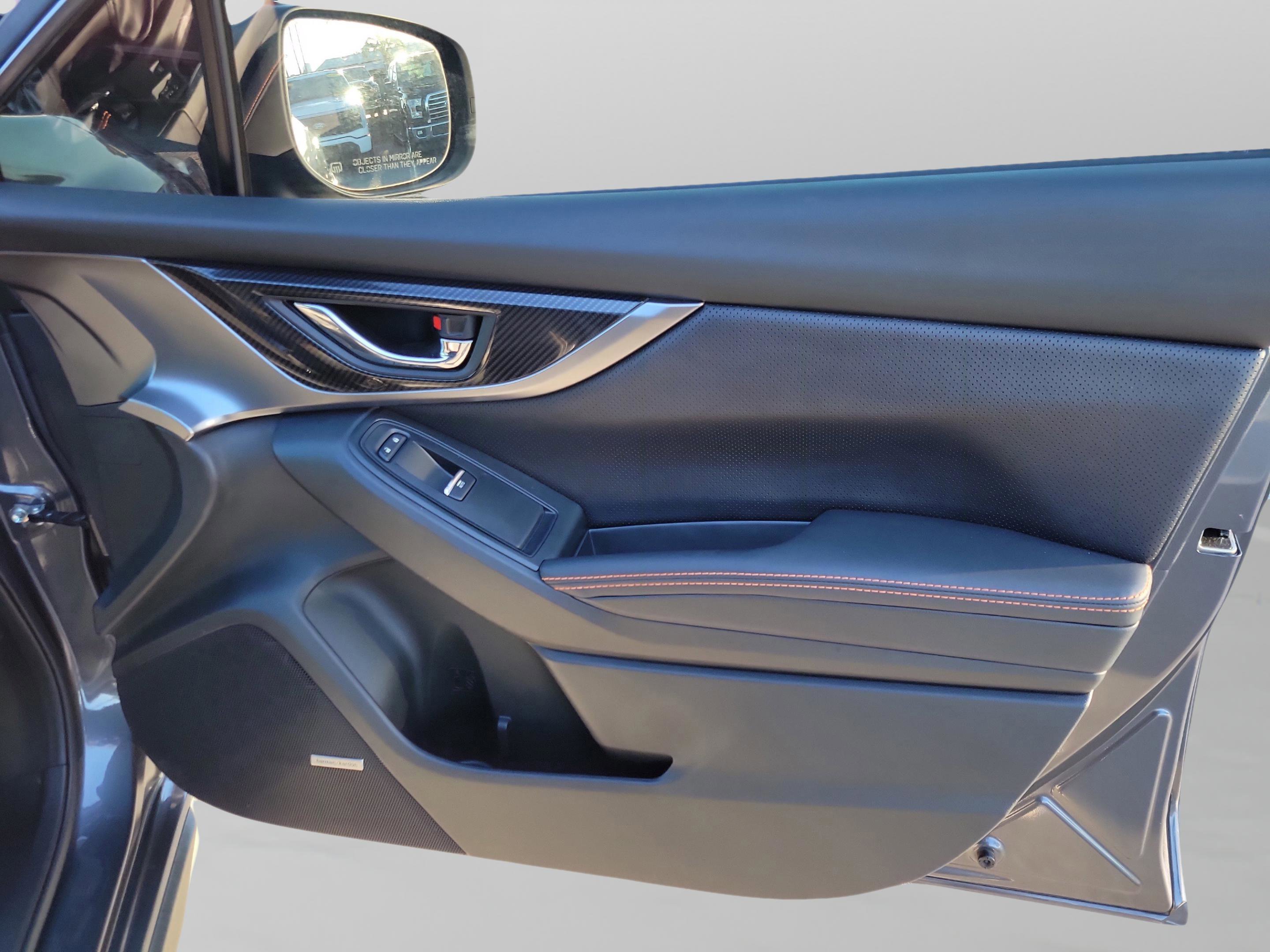 Used 2020 Subaru Crosstrek 2.0i Limited w/ Moonroof Package w/Navigation image 29