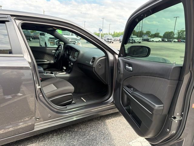 Used 2023 Dodge Charger SXT RWD image 19