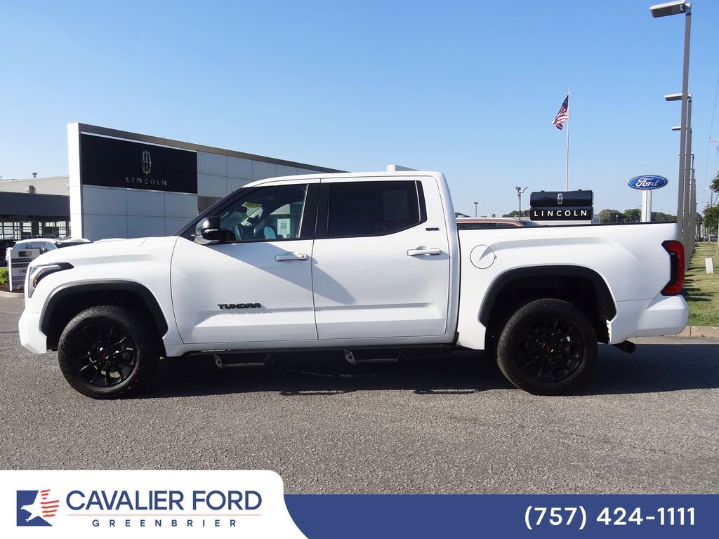 Used 2025 Toyota Tundra SR5 w/ SR5 Premium Package AWD/4WD image 4
