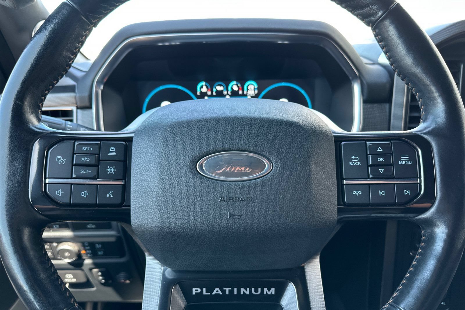 Certified 2022 Ford F150 Platinum w/ Equipment Group 701A High AWD/4WD image 24