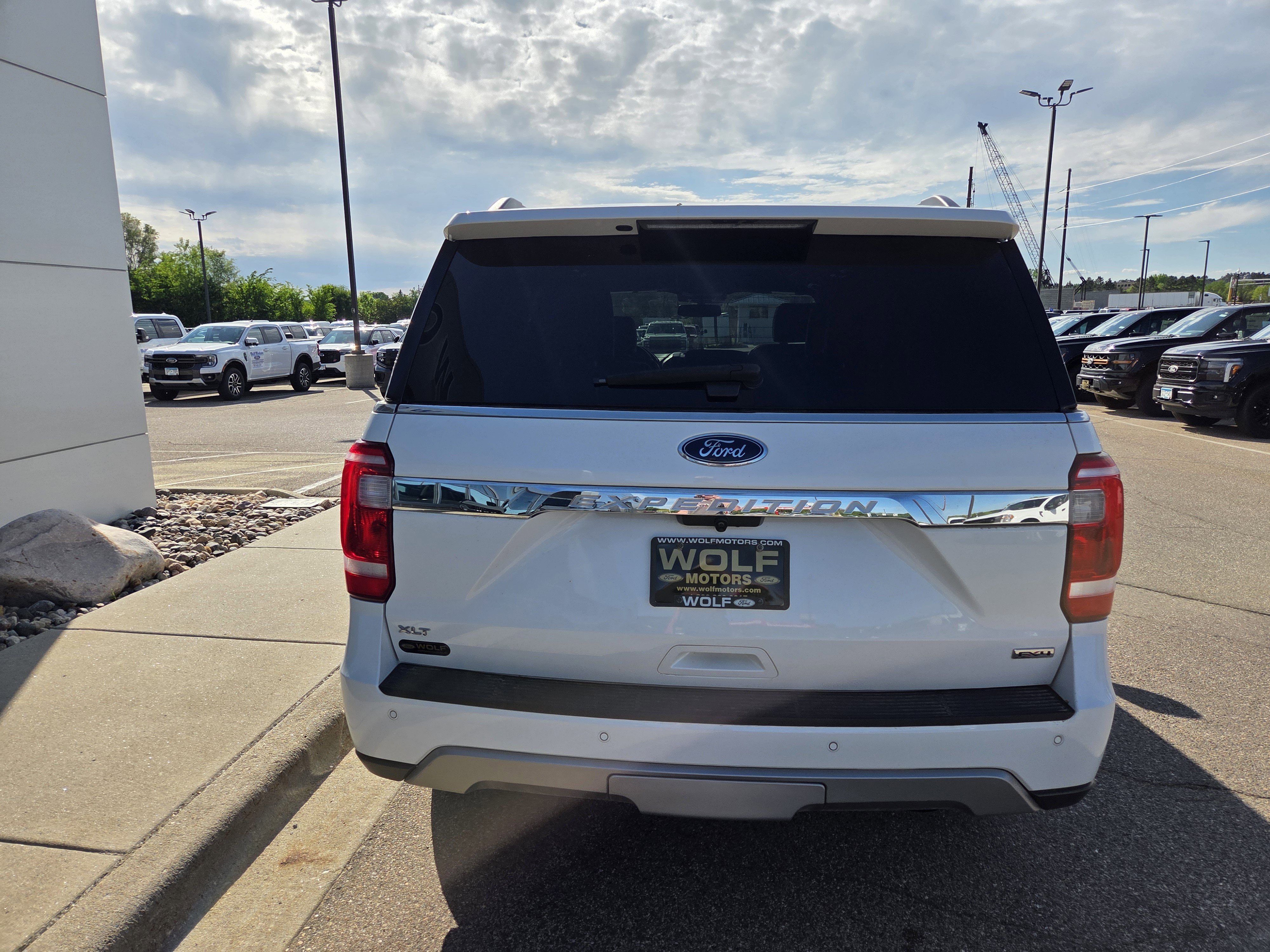 Certified 2020 Ford Expedition XLT w/ Equipment Group 202A AWD/4WD image 6
