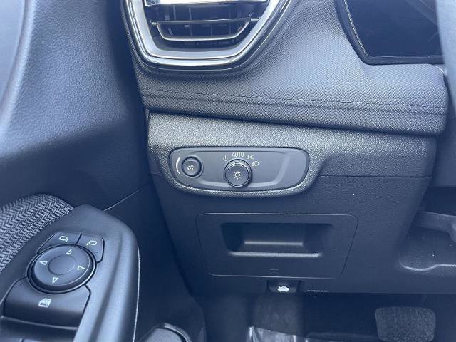 Used 2025 Chevrolet TrailBlazer LT image 16