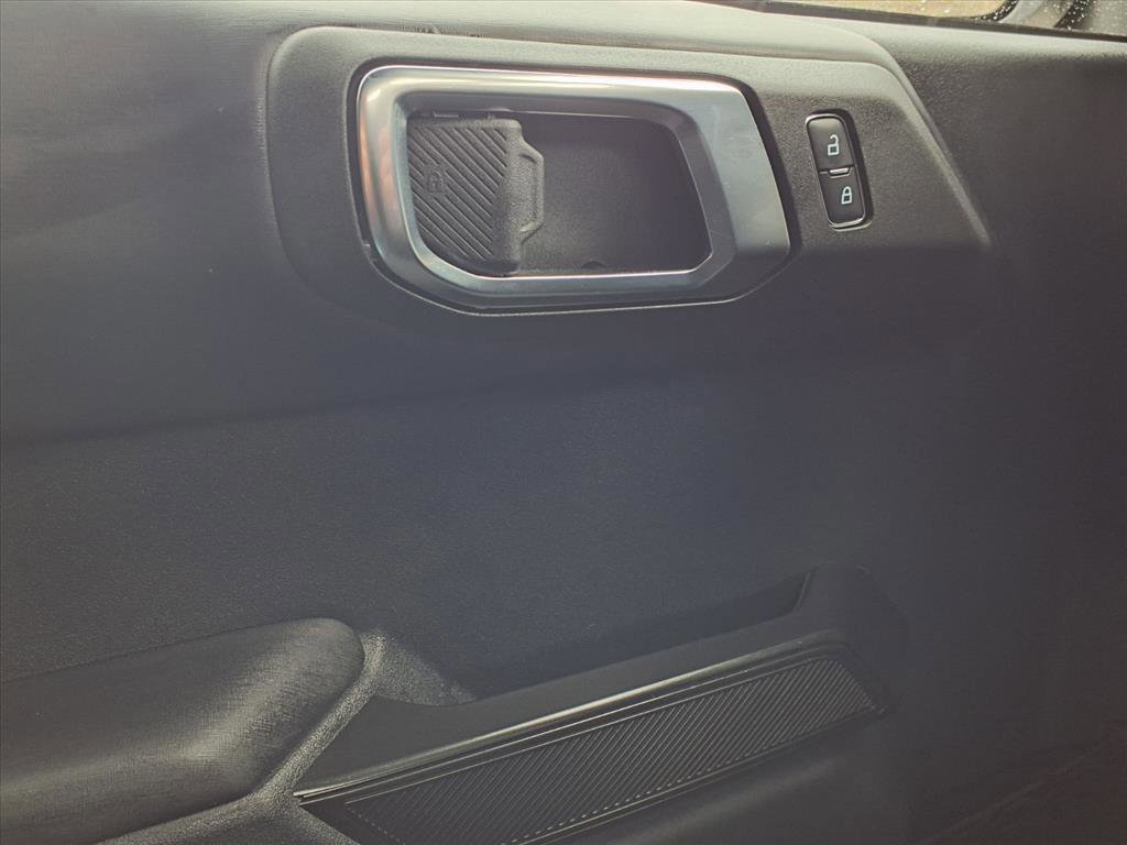 Certified 2025 Ford Bronco Outer Banks image 8