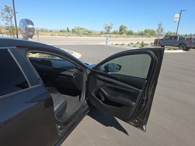 Used 2021 MAZDA MAZDA3 s FWD image 19