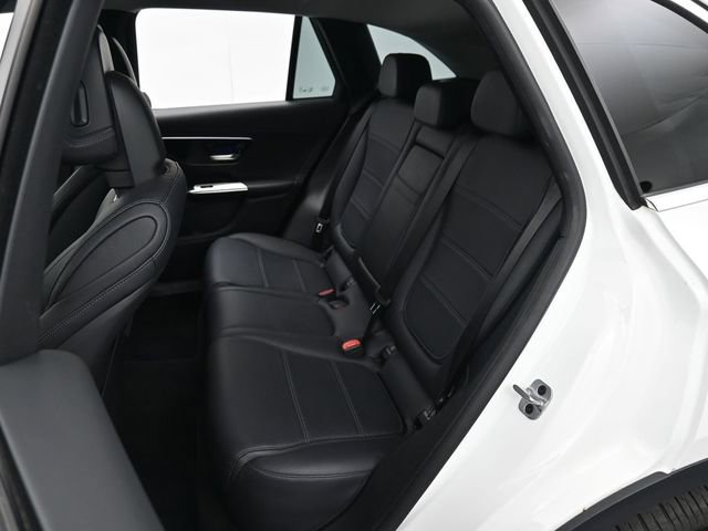 Used 2024 Mercedes-Benz GLC 300 image 24