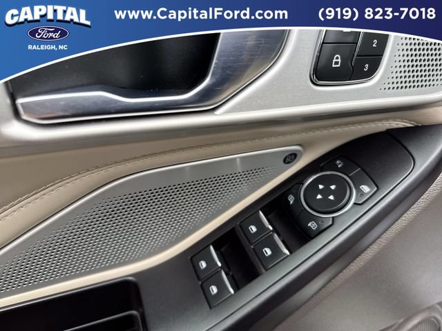 Certified 2020 Ford Explorer Platinum w/ Premium Technology Package AWD/4WD image 21