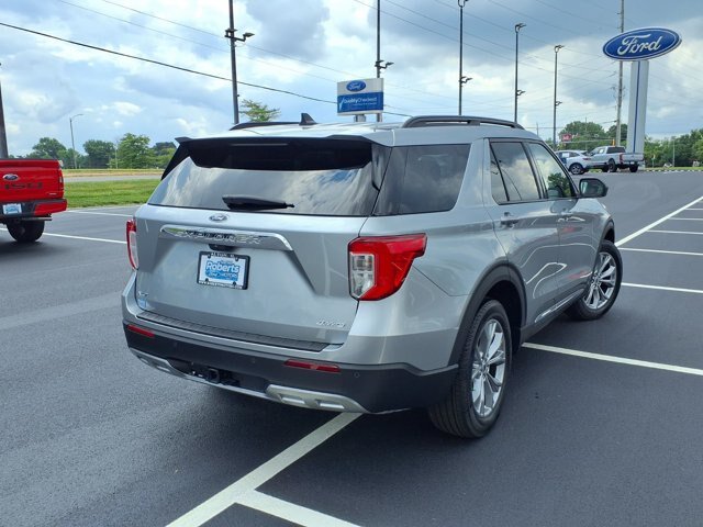Certified 2024 Ford Explorer XLT w/ Equipment Group 202A AWD/4WD image 5