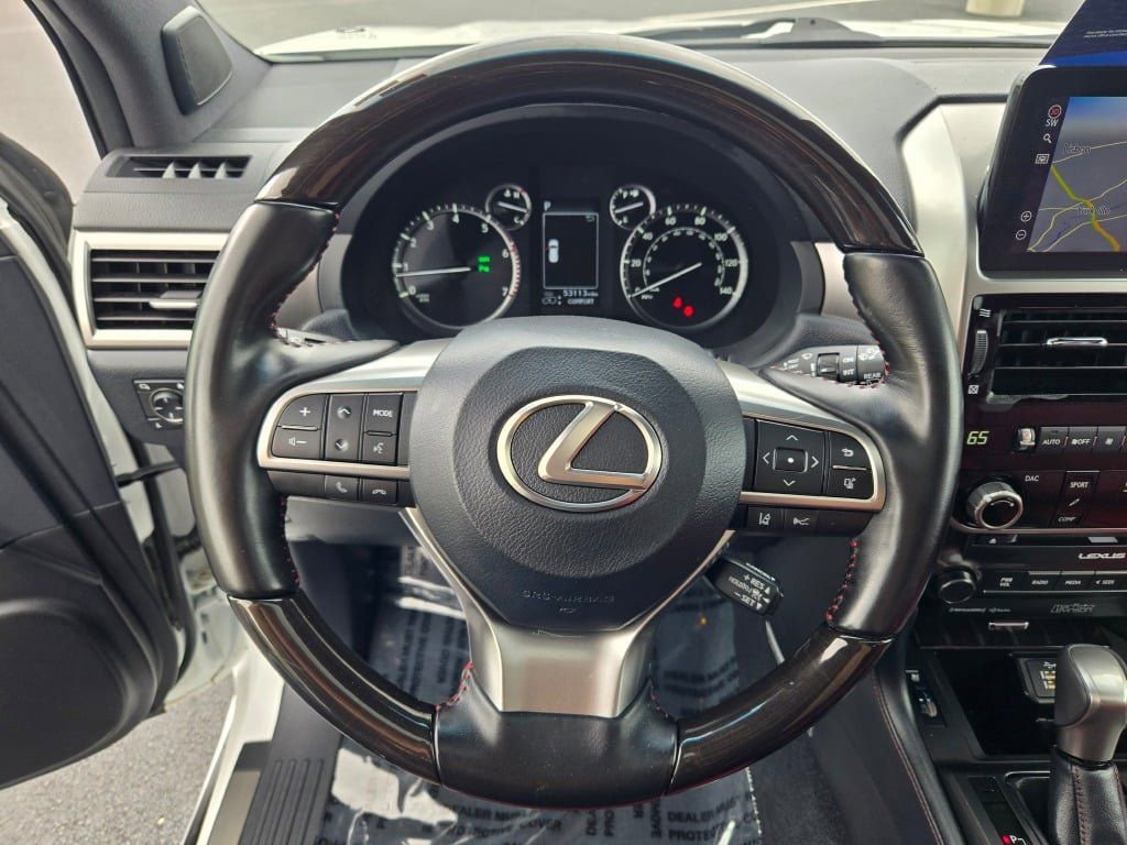 Used 2022 Lexus GX 460 Luxury w/ Sport Design Package AWD/4WD image 34
