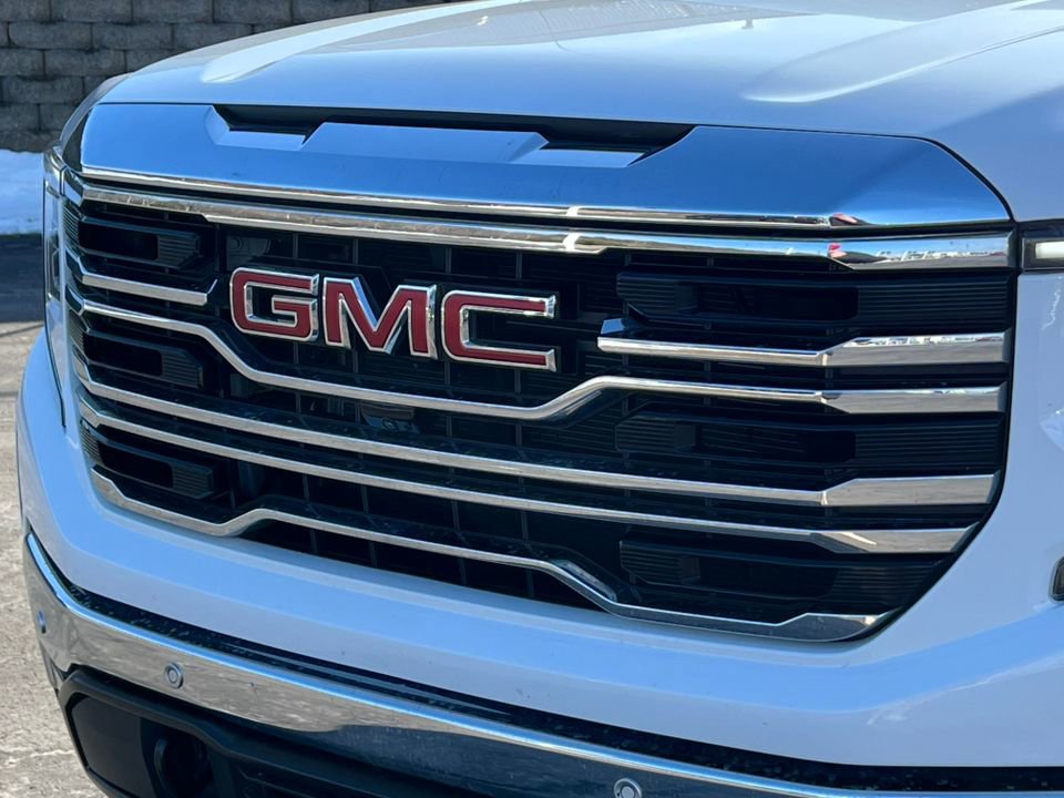 Used 2024 GMC Sierra 1500 SLT w/ SLT Premium Plus Package image 44