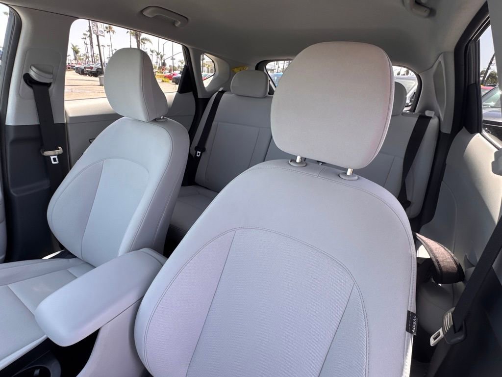 Used 2025 Hyundai Kona SEL FWD image 19
