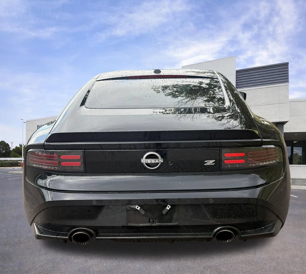 Used 2024 Nissan Z Performance w/ Floor Mat Package RWD image 7