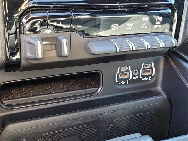 Used 2024 RAM 2500 Limited image 24