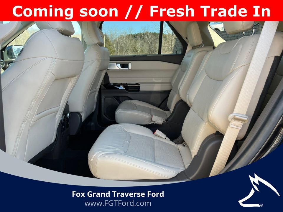 Certified 2023 Ford Explorer Platinum w/ Technology Package image 9