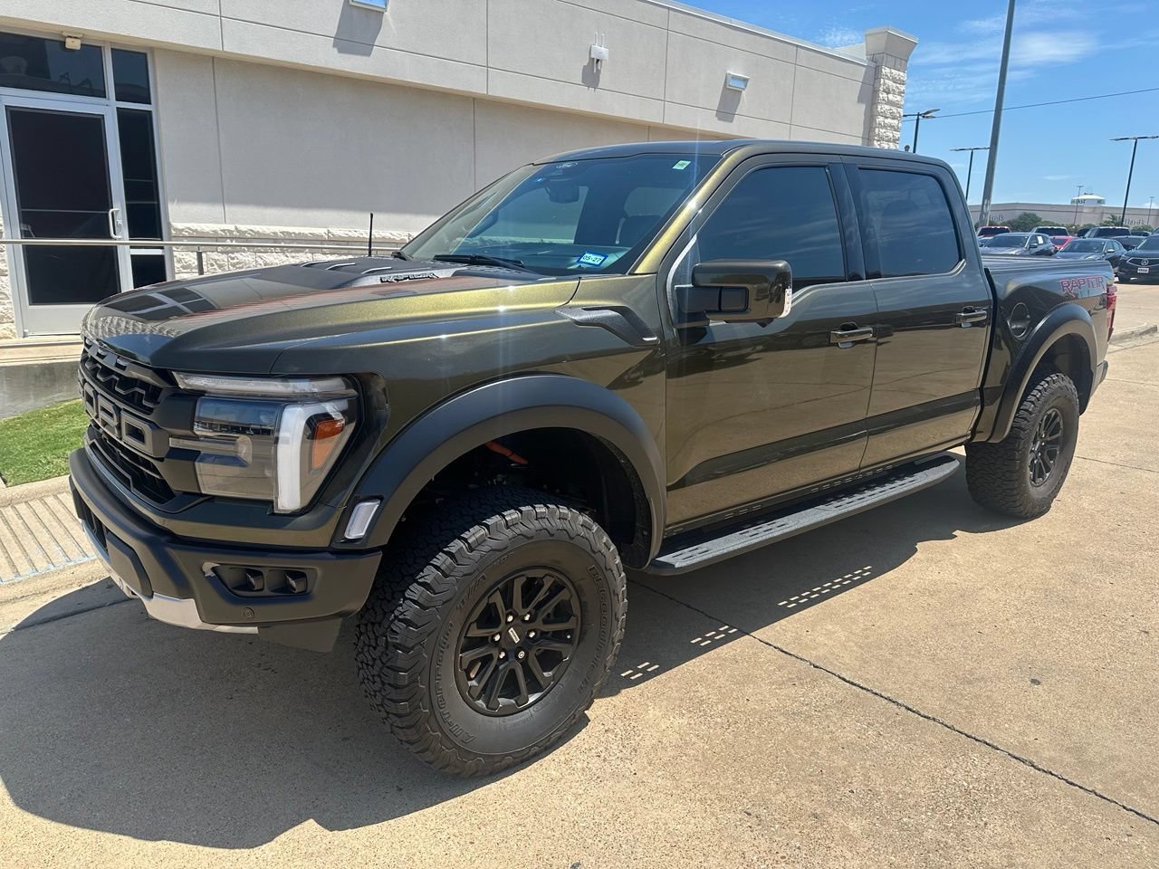 Certified 2025 Ford F150 Raptor AWD/4WD image 9