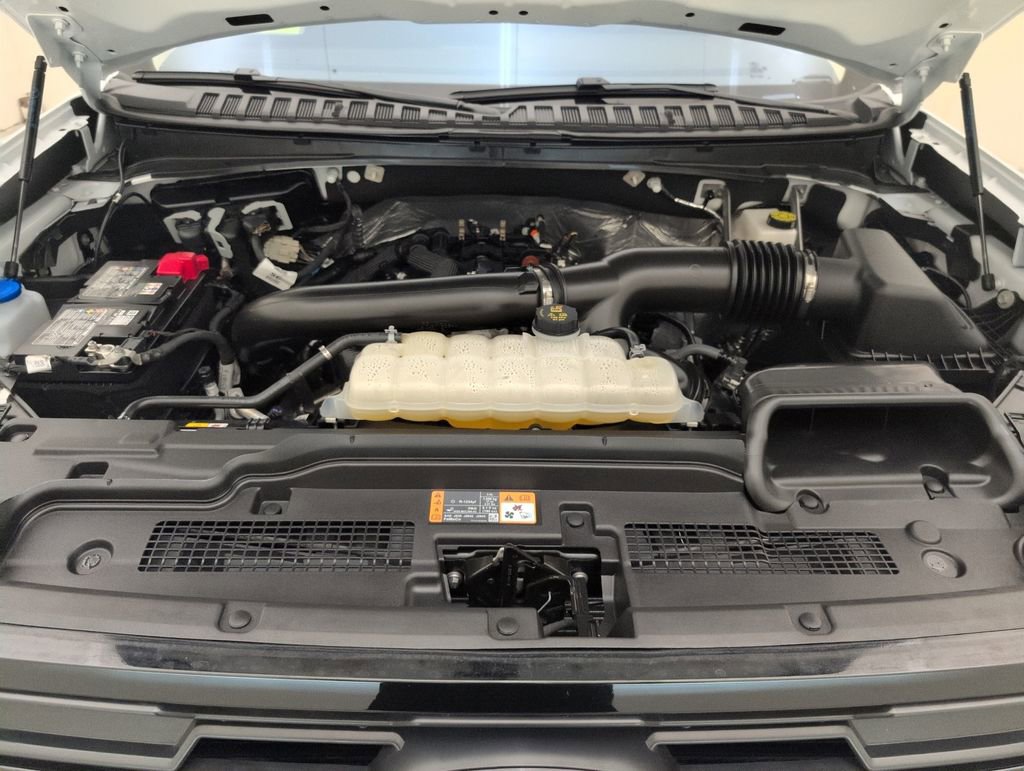 Certified 2025 Ford Expedition Active RWD image 39