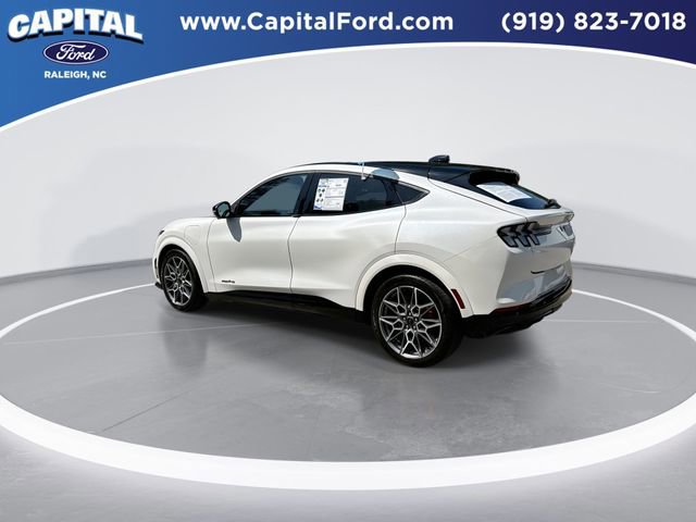 Certified 2025 Ford Mustang Mach-E GT image 4