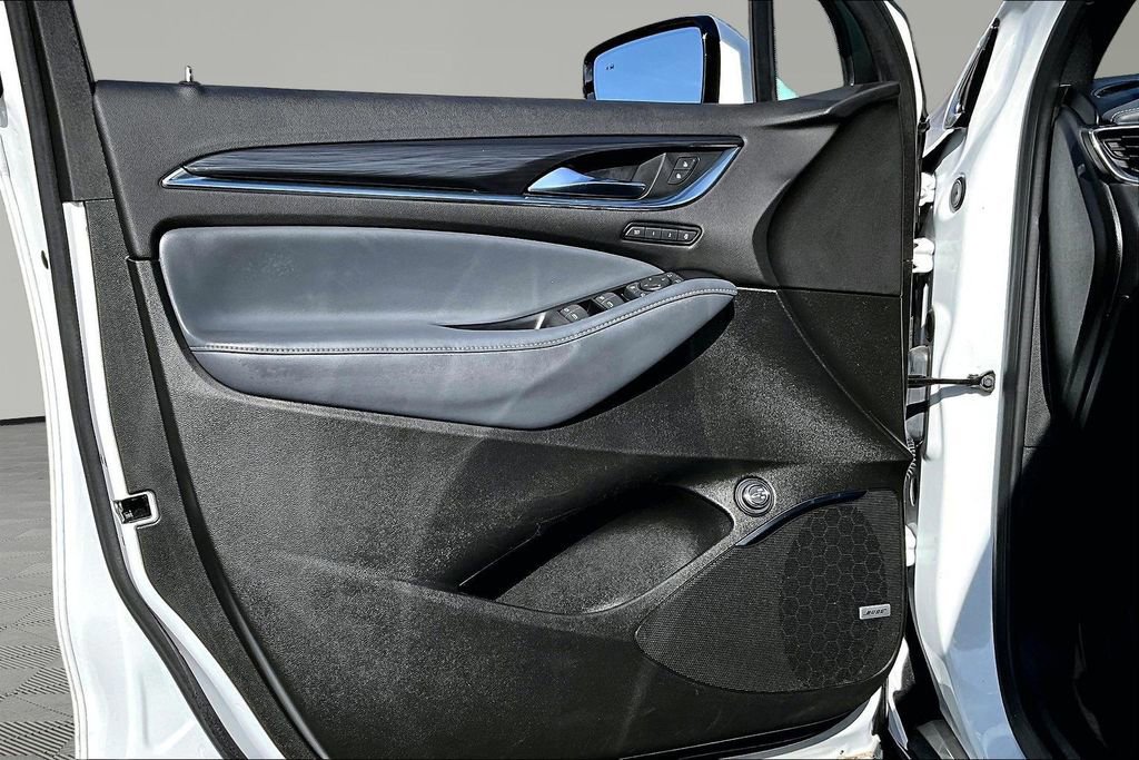 Used 2024 Buick Enclave Premium image 23