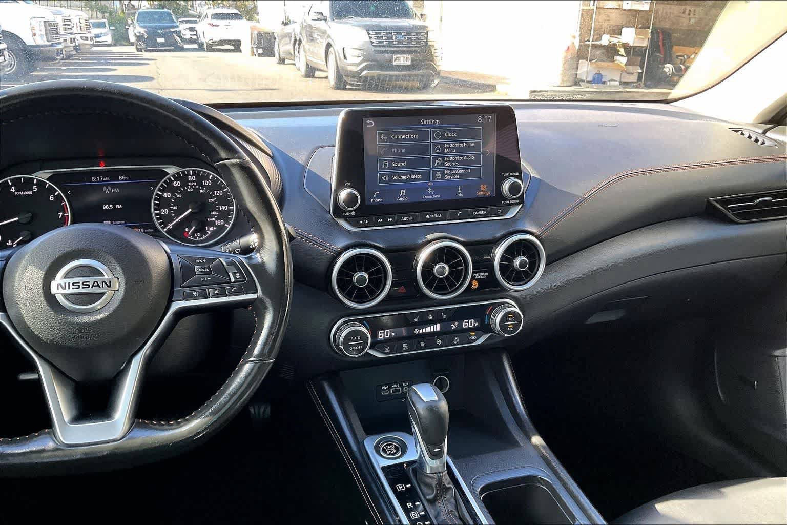 Used 2023 Nissan Sentra SR w/ SR Premium Package FWD image 15