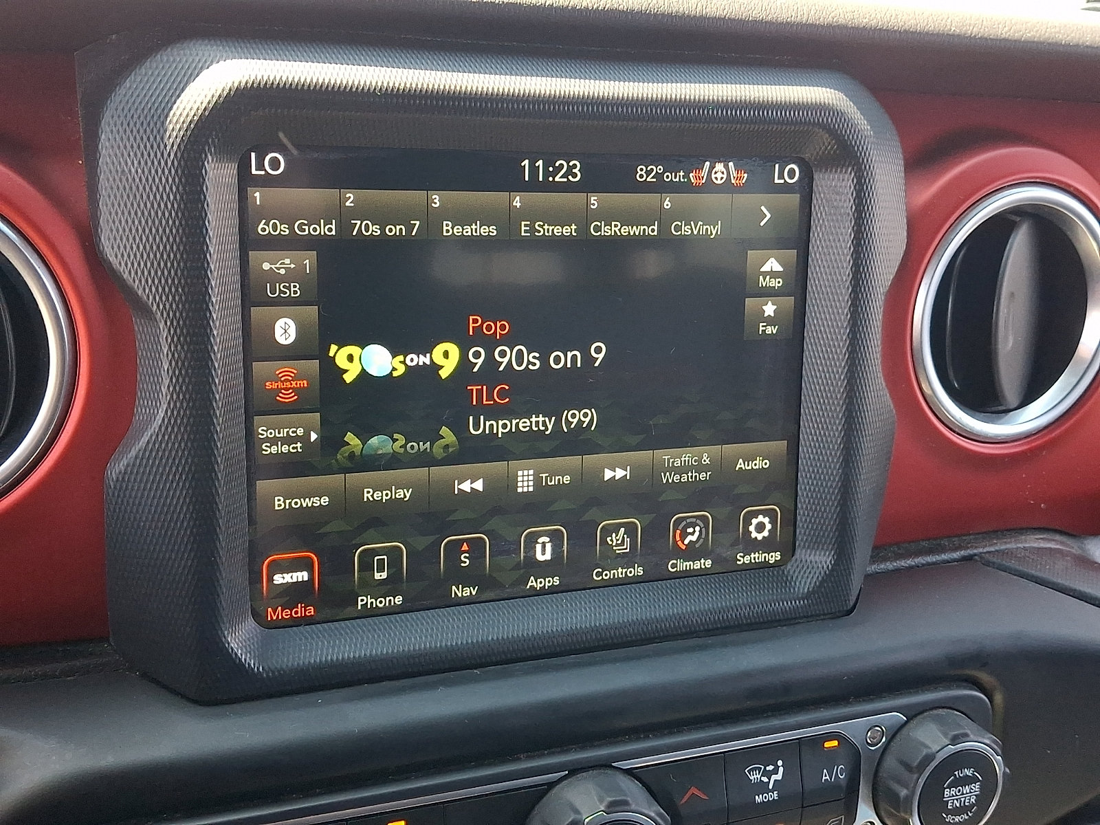 Used 2020 Jeep Wrangler Unlimited Rubicon AWD/4WD image 24