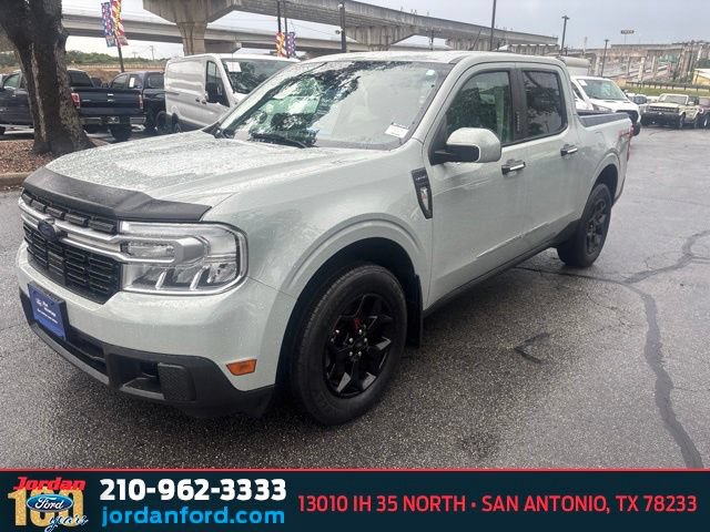 Certified 2022 Ford Maverick Lariat w/ Lariat Luxury Package AWD/4WD image 3
