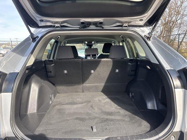 Used 2022 Toyota RAV4 LE image 12