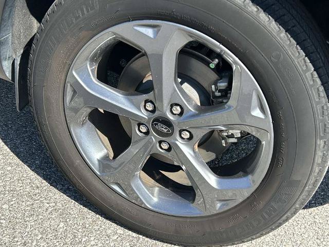 Certified 2025 Ford Escape ST-Line AWD/4WD image 12
