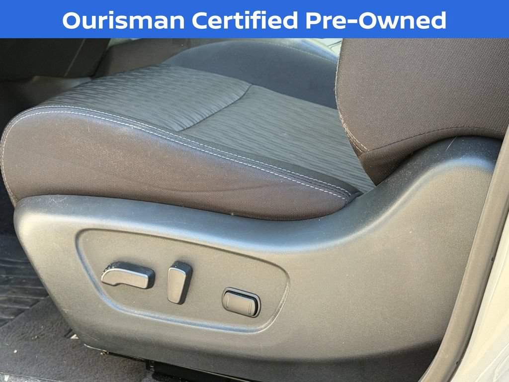 Used 2018 Nissan Rogue SV w/ Premium Package AWD/4WD image 23