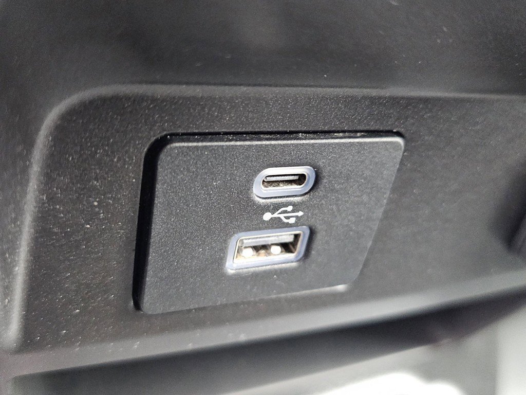 Certified 2022 Ford F350 XLT w/ XLT Value Package image 20