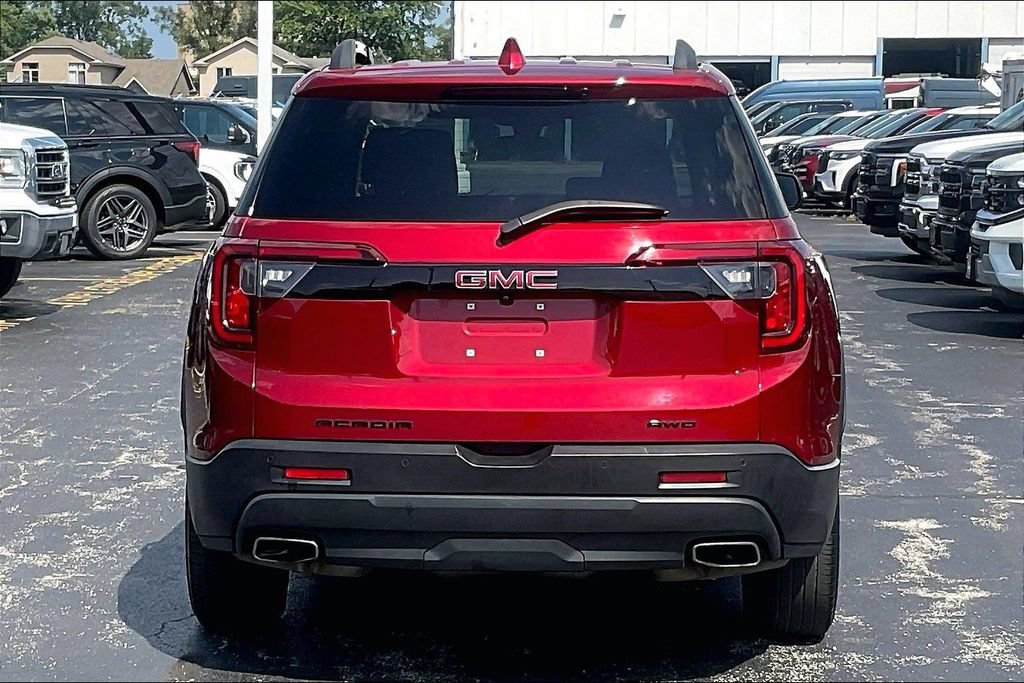 Used 2023 GMC Acadia SLE w/ Driver Convenience Package AWD/4WD image 3