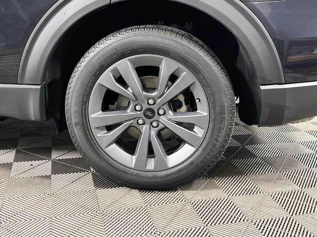 Certified 2024 Ford Explorer XLT w/ Equipment Group 202A image 37