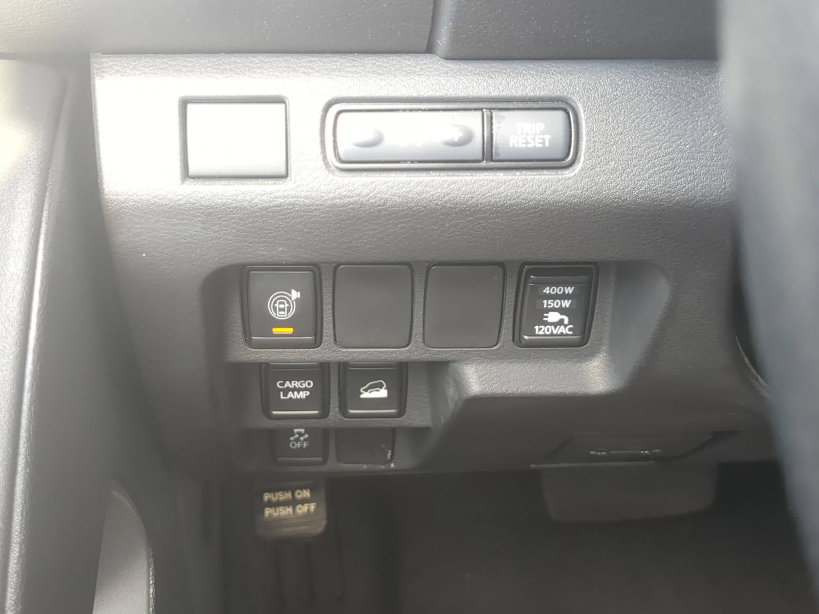 Used 2025 Nissan Frontier SL AWD/4WD image 16