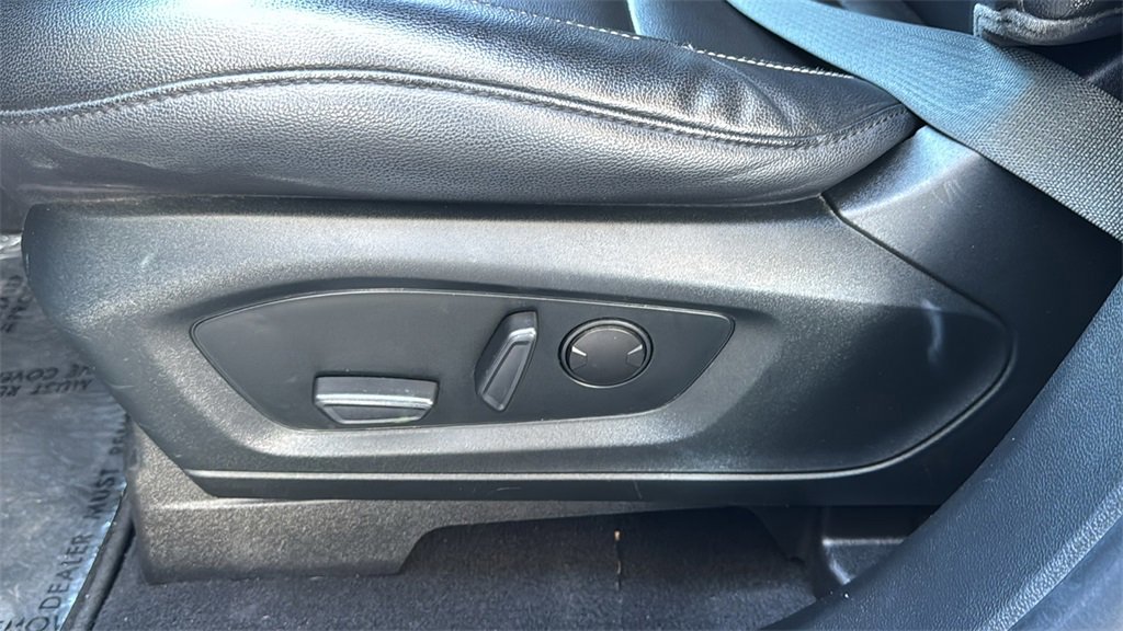 Certified 2021 Ford Explorer XLT w/ Equipment Group 202A image 20